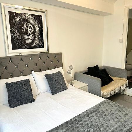 "Bright & Spacious" 3 Bedroom Flat By Kings Cross, St Pancras Station!!!!64 لندن المظهر الخارجي الصورة