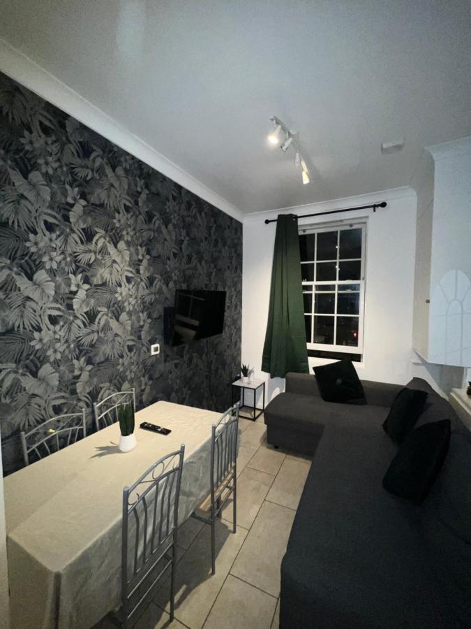 "Bright & Spacious" 3 Bedroom Flat By Kings Cross, St Pancras Station!!!!64 لندن المظهر الخارجي الصورة