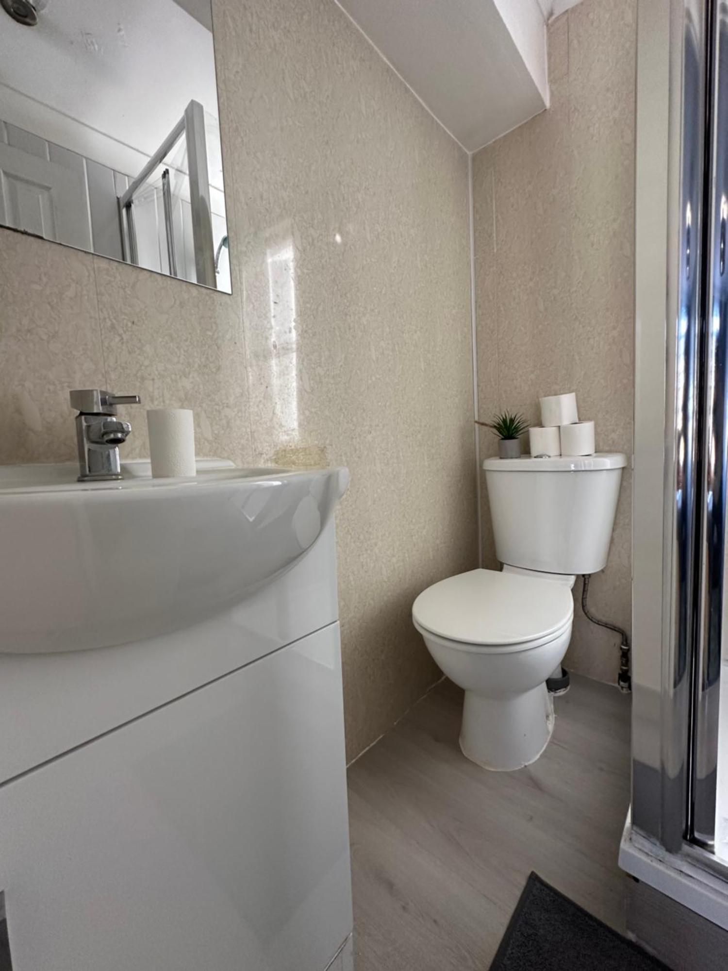 "Bright & Spacious" 3 Bedroom Flat By Kings Cross, St Pancras Station!!!!64 لندن المظهر الخارجي الصورة