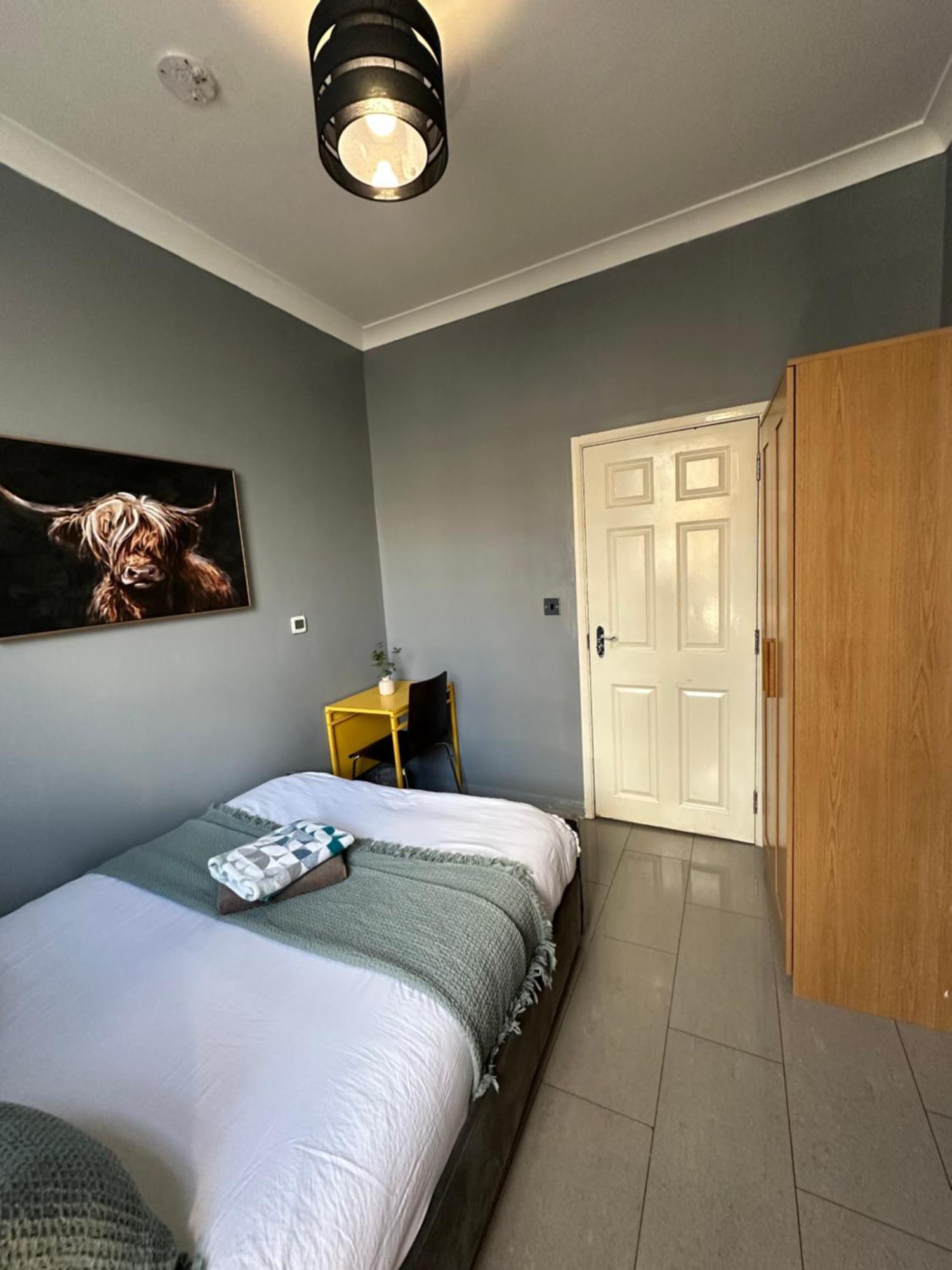 "Bright & Spacious" 3 Bedroom Flat By Kings Cross, St Pancras Station!!!!64 لندن المظهر الخارجي الصورة