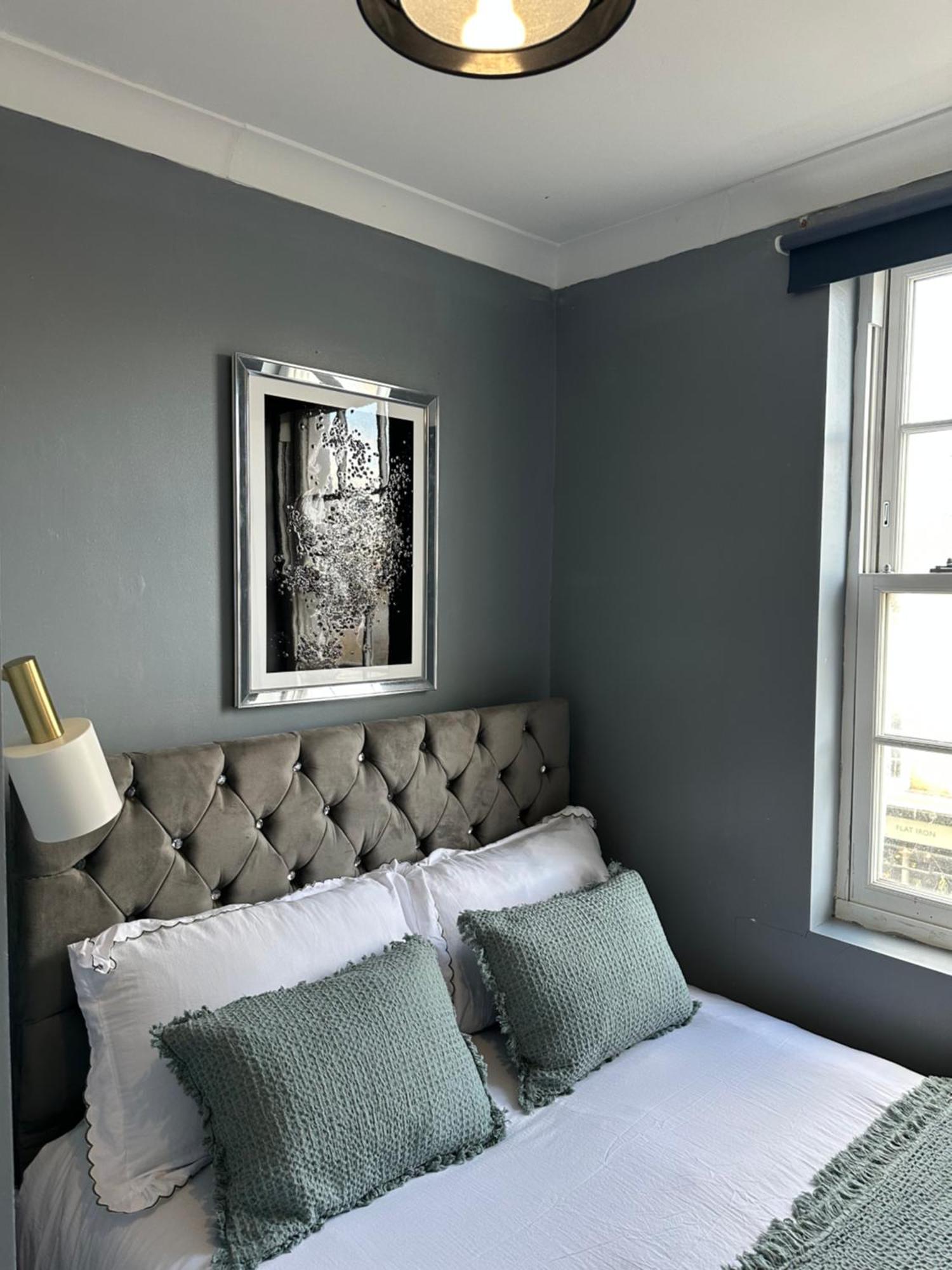 "Bright & Spacious" 3 Bedroom Flat By Kings Cross, St Pancras Station!!!!64 لندن المظهر الخارجي الصورة