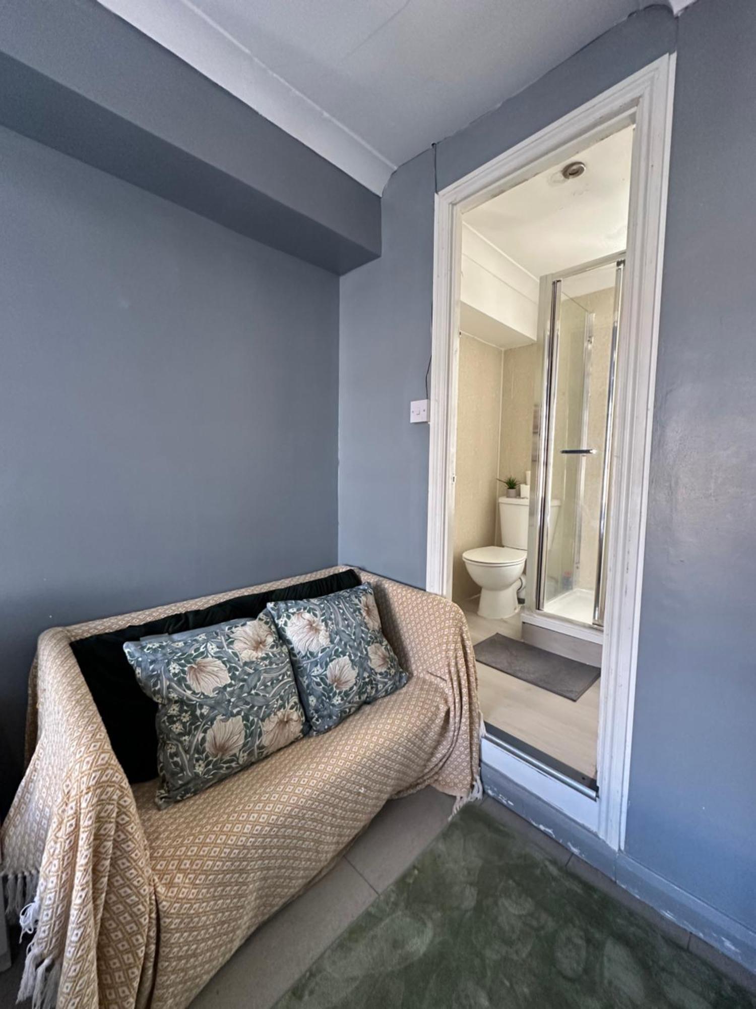 "Bright & Spacious" 3 Bedroom Flat By Kings Cross, St Pancras Station!!!!64 لندن المظهر الخارجي الصورة