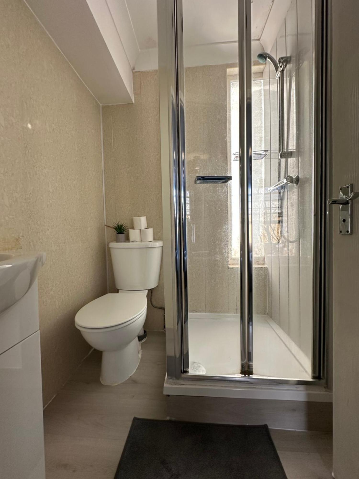 "Bright & Spacious" 3 Bedroom Flat By Kings Cross, St Pancras Station!!!!64 لندن المظهر الخارجي الصورة
