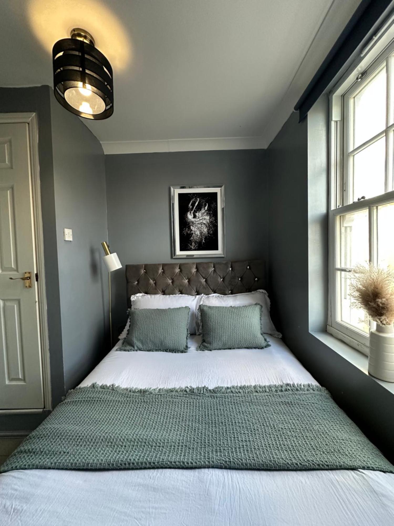 "Bright & Spacious" 3 Bedroom Flat By Kings Cross, St Pancras Station!!!!64 لندن المظهر الخارجي الصورة