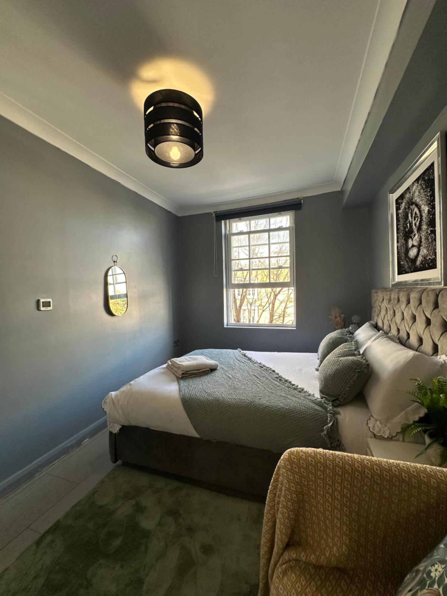 "Bright & Spacious" 3 Bedroom Flat By Kings Cross, St Pancras Station!!!!64 لندن المظهر الخارجي الصورة