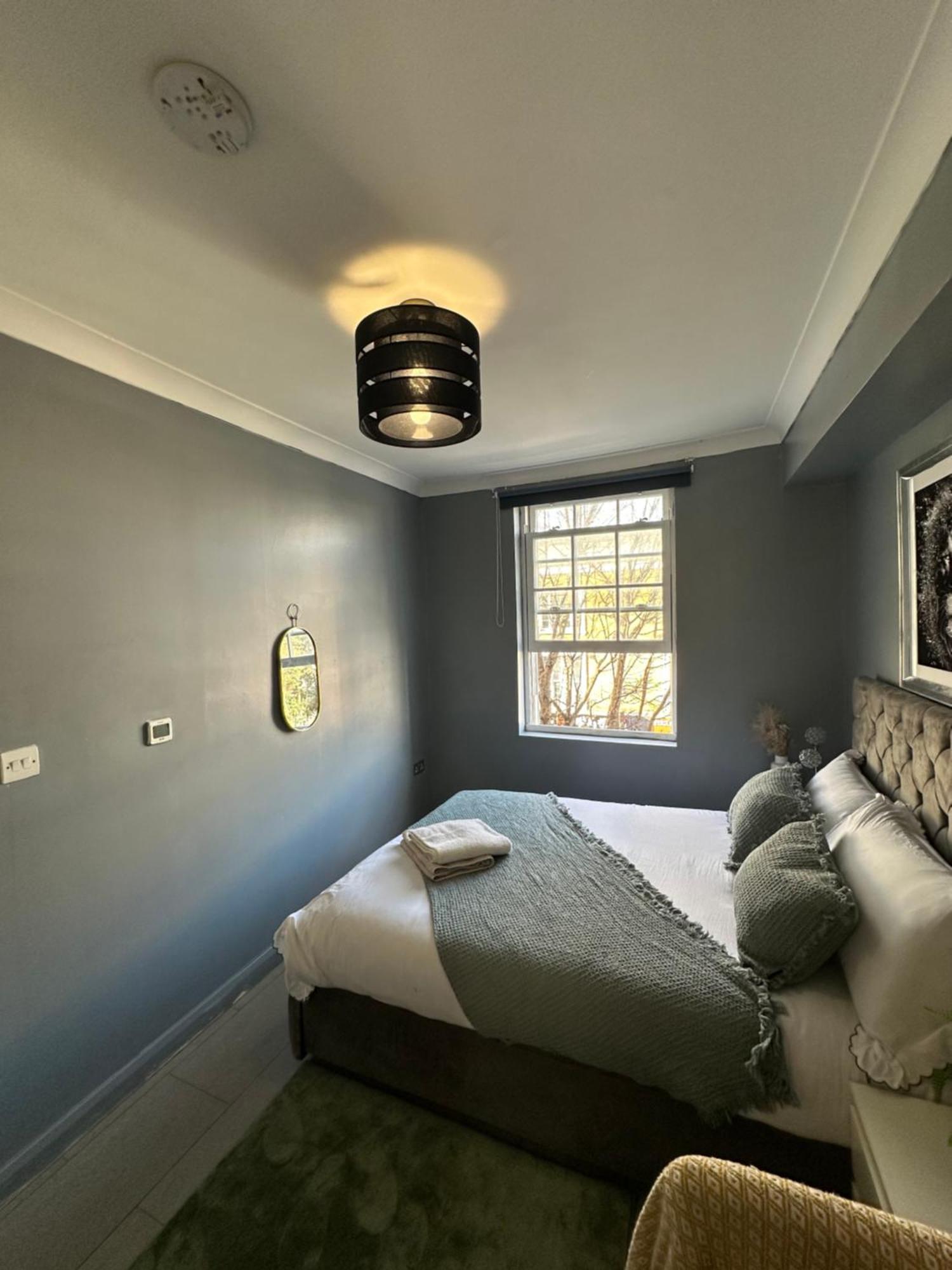 "Bright & Spacious" 3 Bedroom Flat By Kings Cross, St Pancras Station!!!!64 لندن المظهر الخارجي الصورة